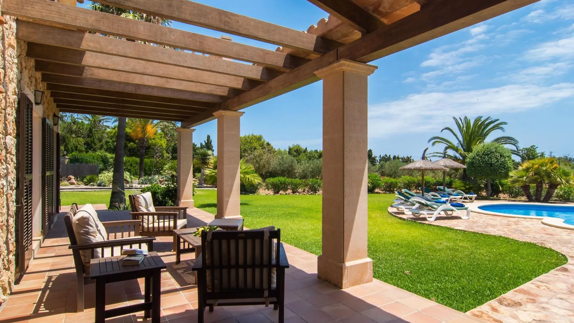 Fantastische Finca Mit Ueberdachter Terrasse S'Horta Tatil Evi