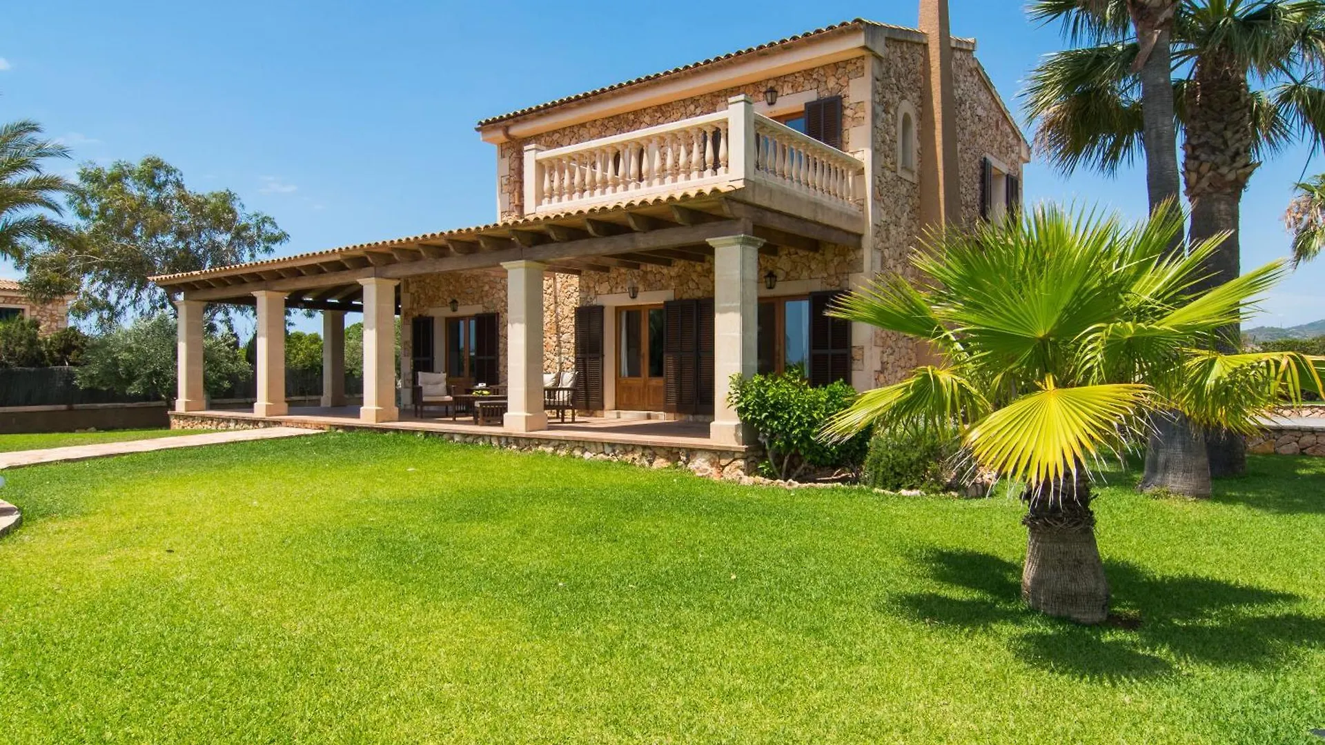 Fantastische Finca Mit Ueberdachter Terrasse S'Horta