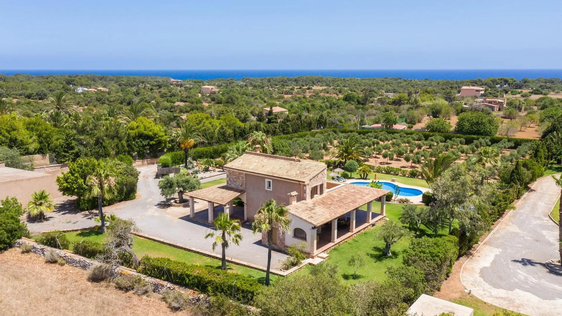 Fantastische Finca Mit Ueberdachter Terrasse S'Horta