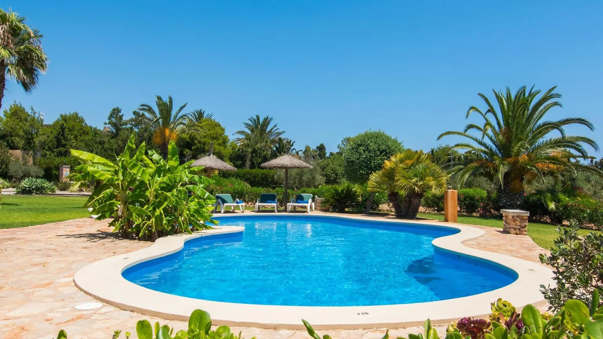 Fantastische Finca Mit Ueberdachter Terrasse S'Horta 0*,  İspanya